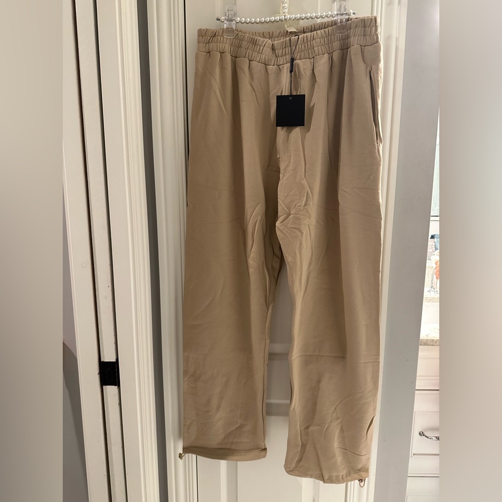 JLUX LABEL Beige No Limit Drawstring Jogging Pants. Size X-Large.